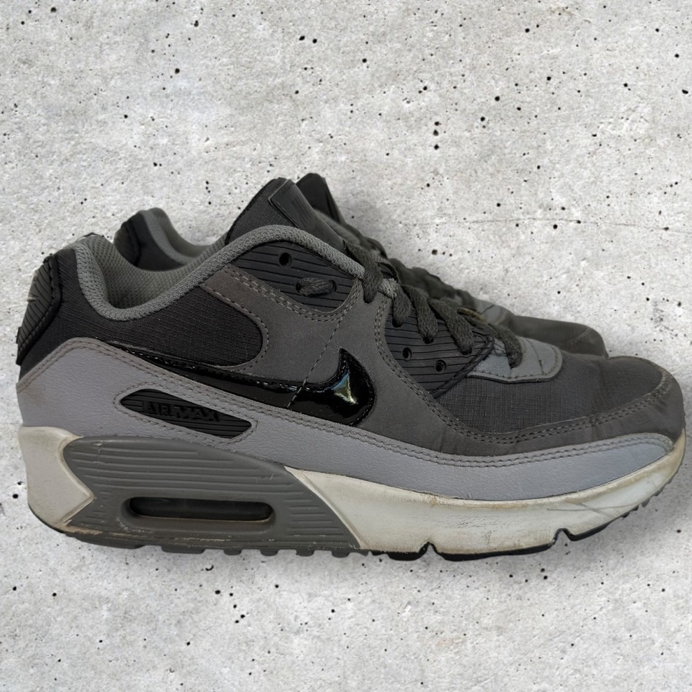 Kids Air Max 90 size 6Y - Picture 1 of 7